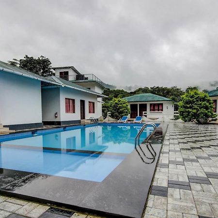 Treebo Trend Misty Garden Resorts With Mountain View Munnar Bagian luar foto