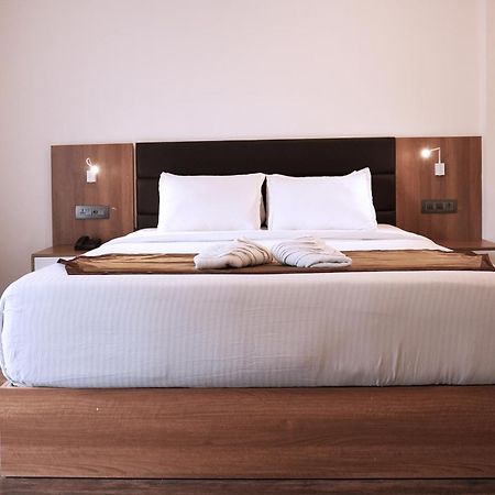 Misty Garden Resort And Spa Munnar Bagian luar foto