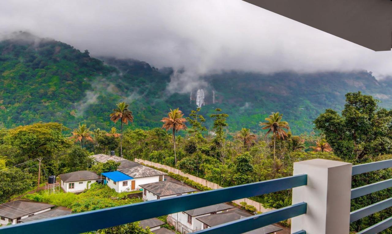 Treebo Trend Misty Garden Resorts With Mountain View Munnar Bagian luar foto