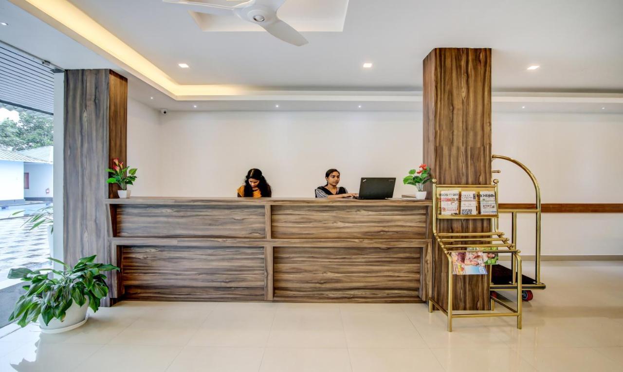 Misty Garden Resort And Spa Munnar Bagian luar foto