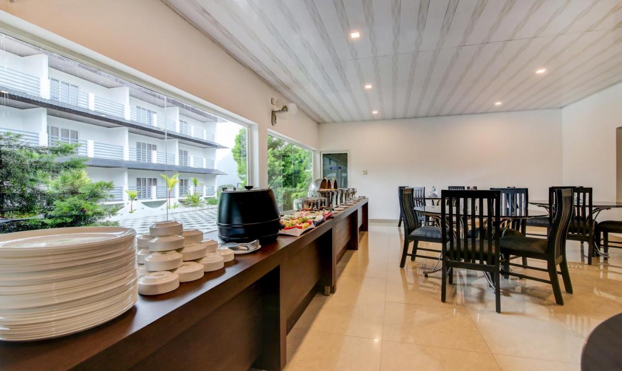 Misty Garden Resort And Spa Munnar Bagian luar foto
