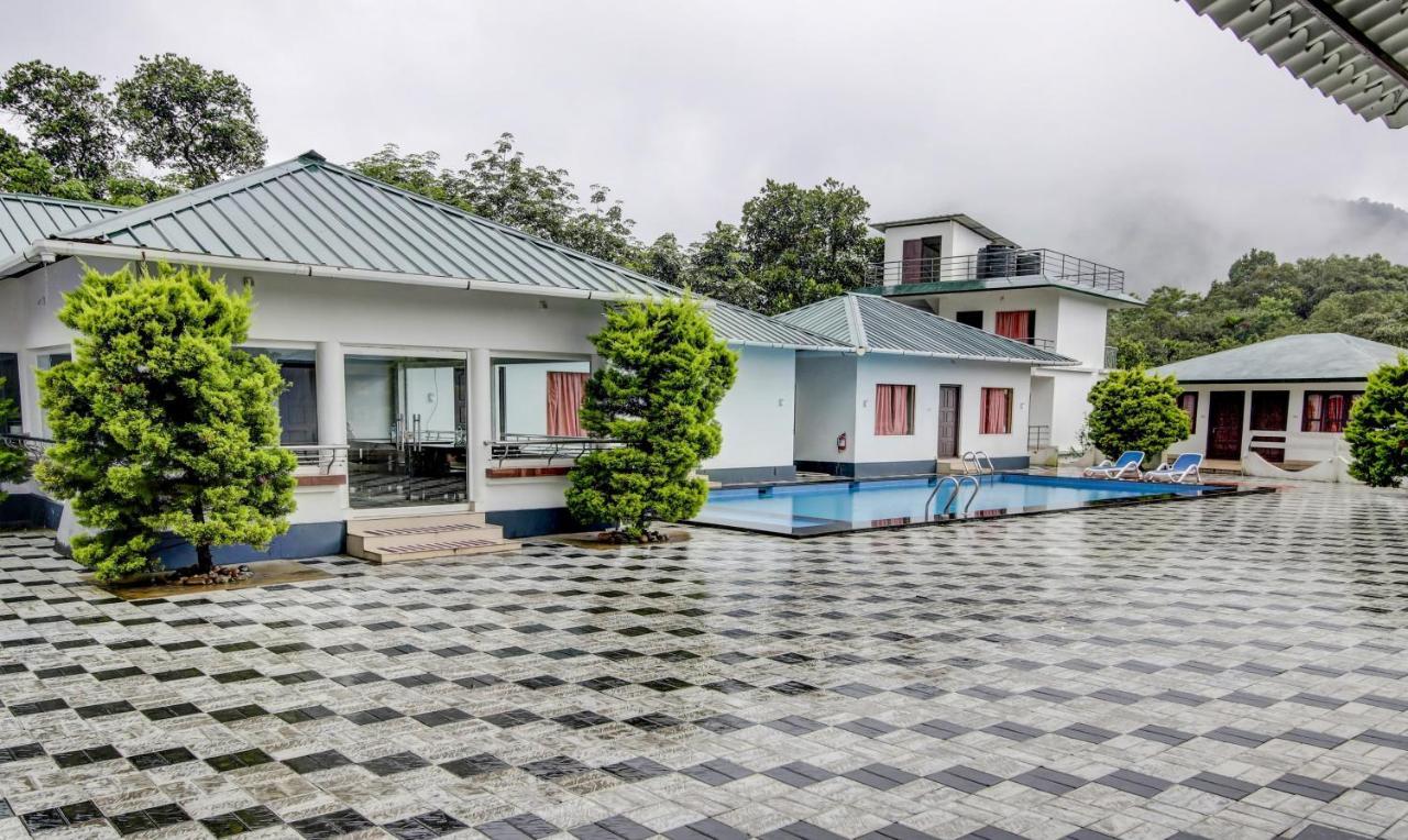 Treebo Trend Misty Garden Resorts With Mountain View Munnar Bagian luar foto