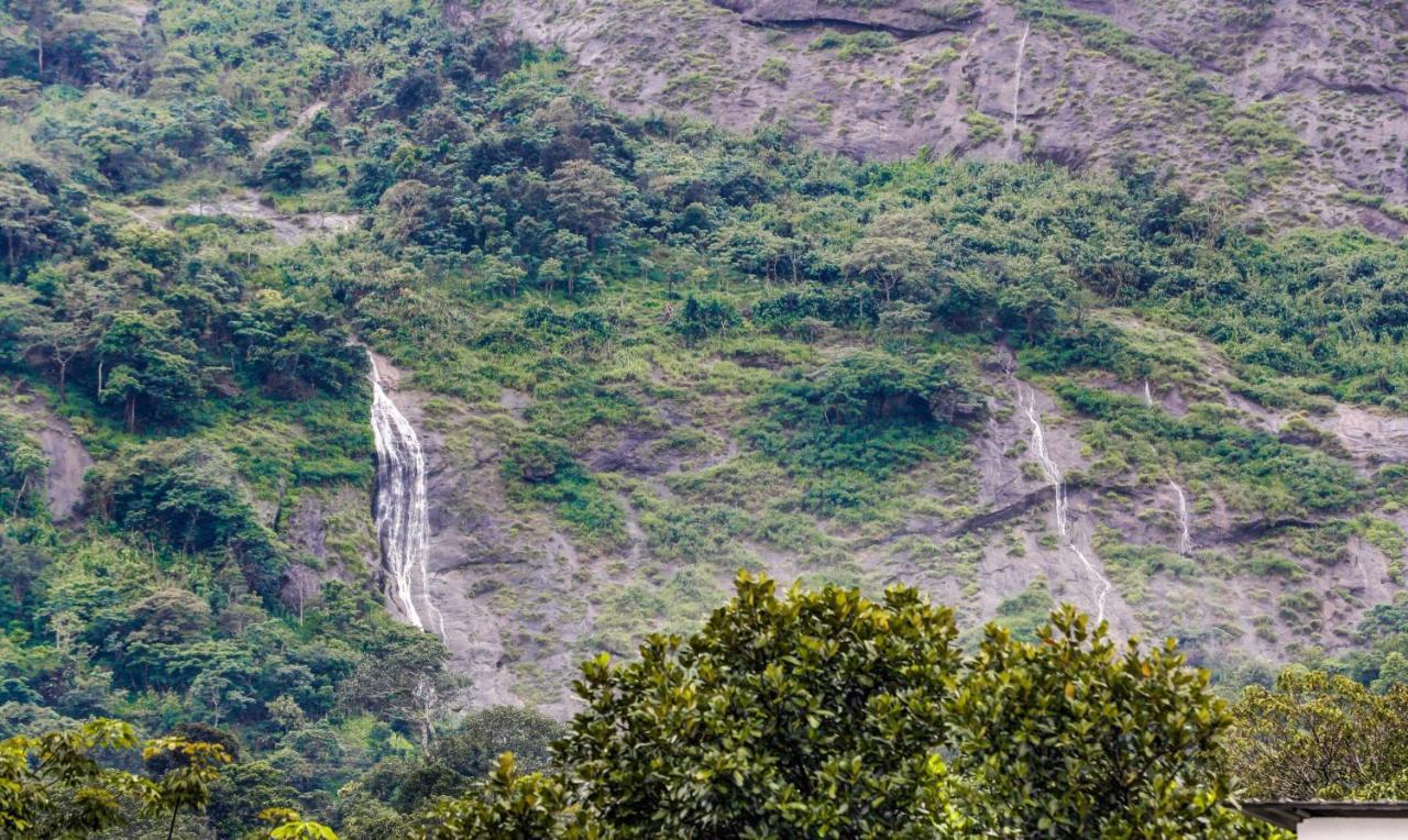 Treebo Trend Misty Garden Resorts With Mountain View Munnar Bagian luar foto