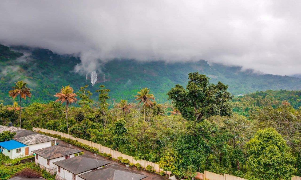 Treebo Trend Misty Garden Resorts With Mountain View Munnar Bagian luar foto