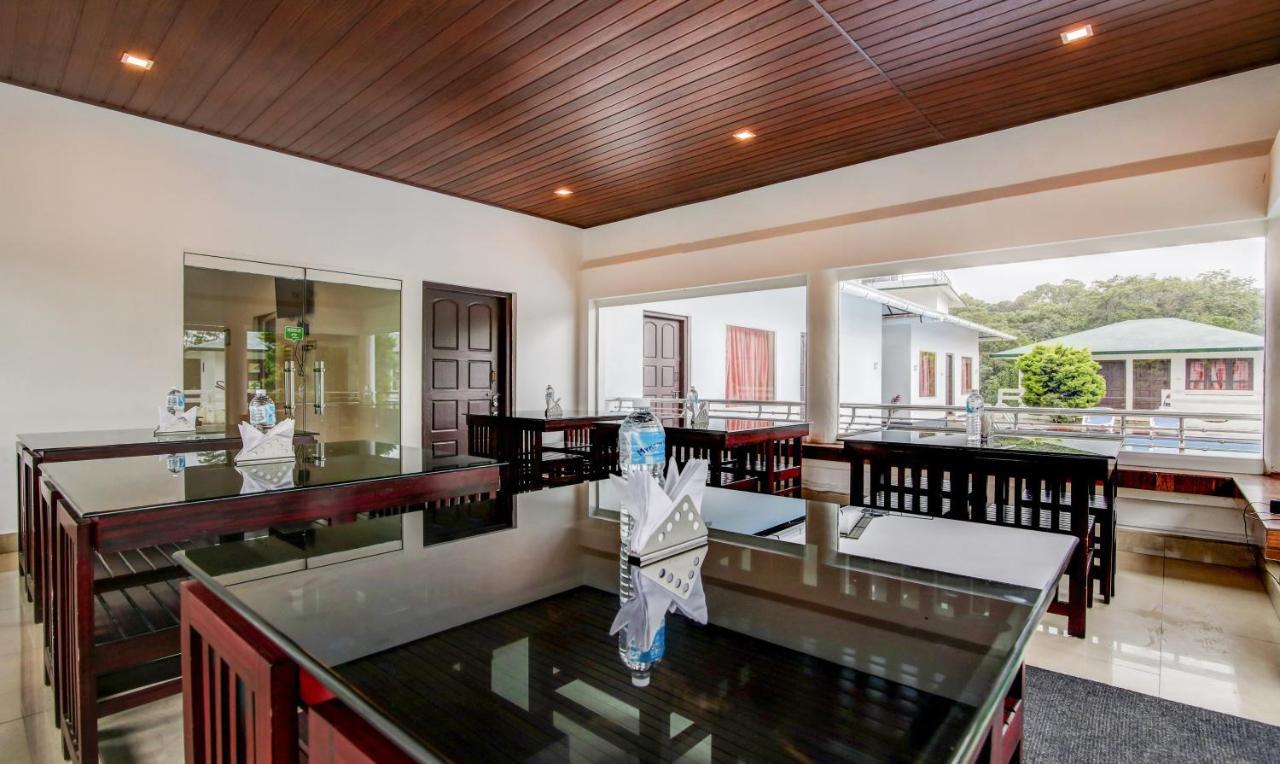 Misty Garden Resort And Spa Munnar Bagian luar foto