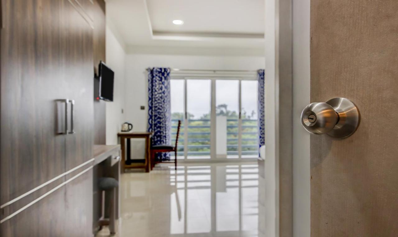 Misty Garden Resort And Spa Munnar Bagian luar foto