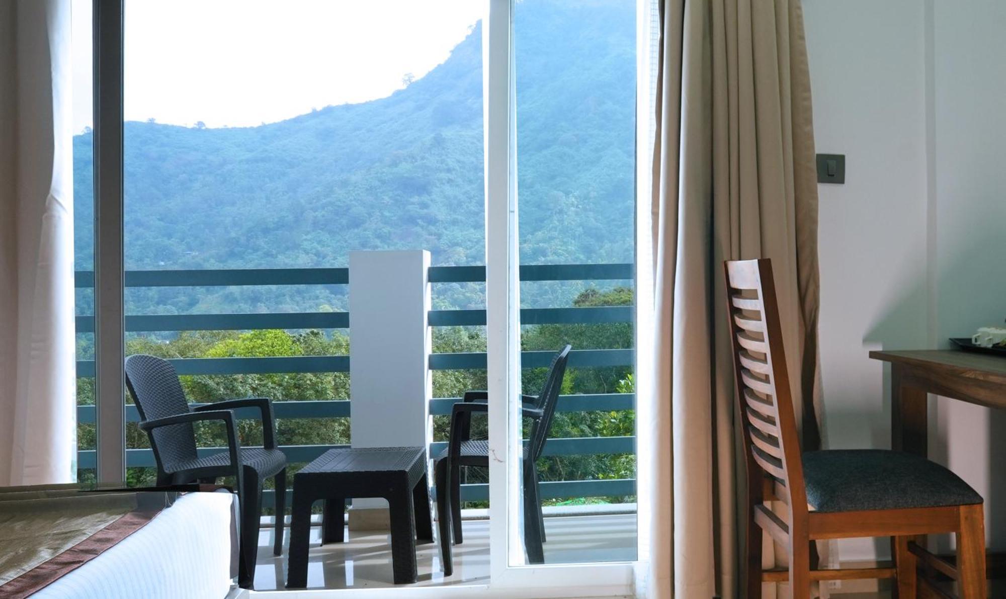 Misty Garden Resort And Spa Munnar Bagian luar foto